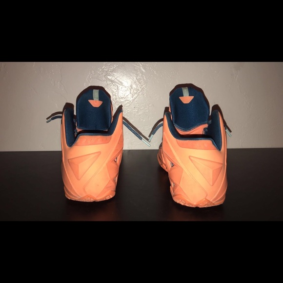Nike LeBron 11’ Atomic Orange - Picture 6 of 7